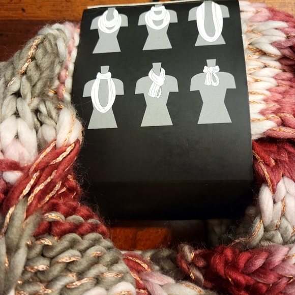 Infinity Scarf-🆕️-Women's Knitted Scarf-One Size-Multi-Colored - Picture 2 of 4